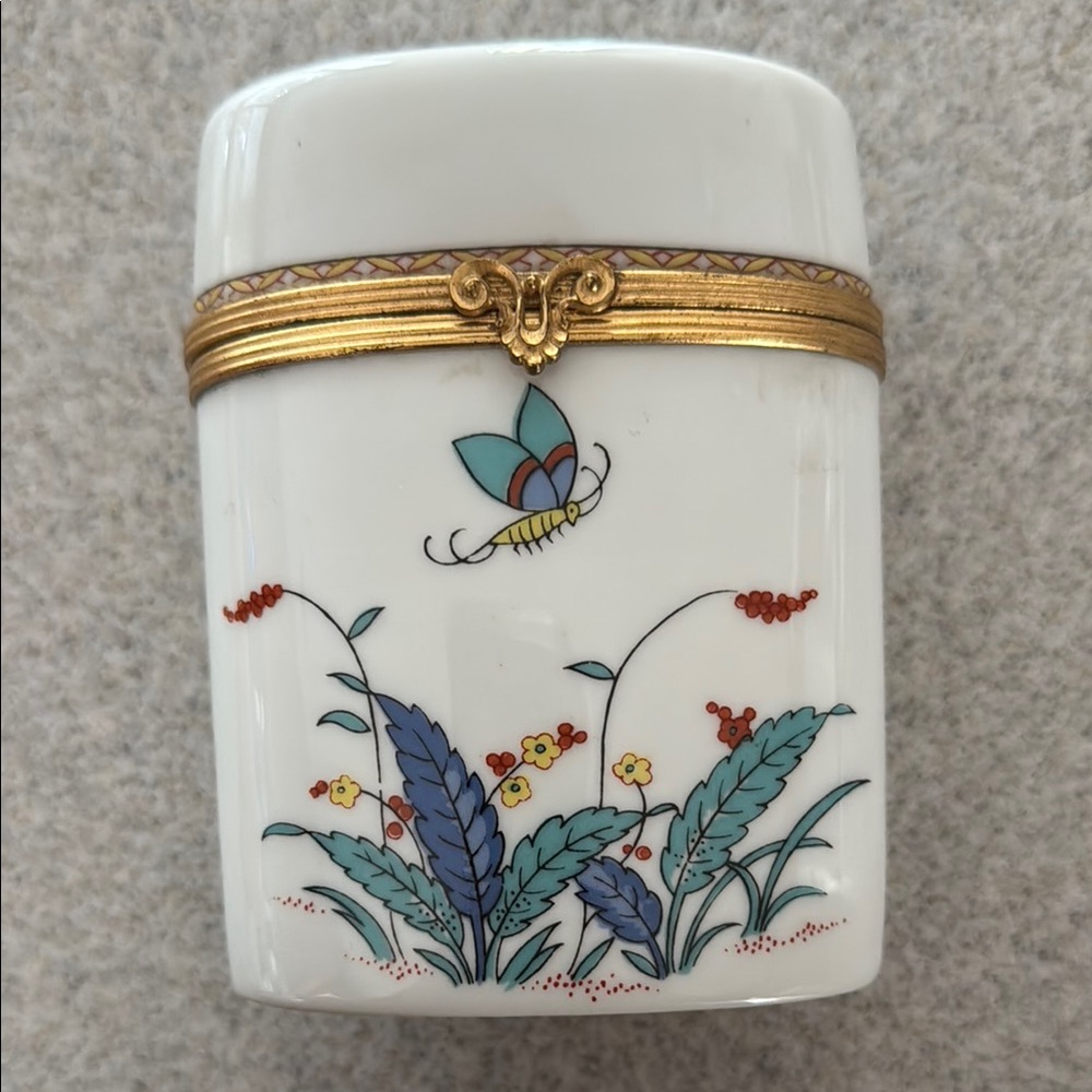 Limoges 3x, Floral Ceramic Trinket Box with Gold Accents